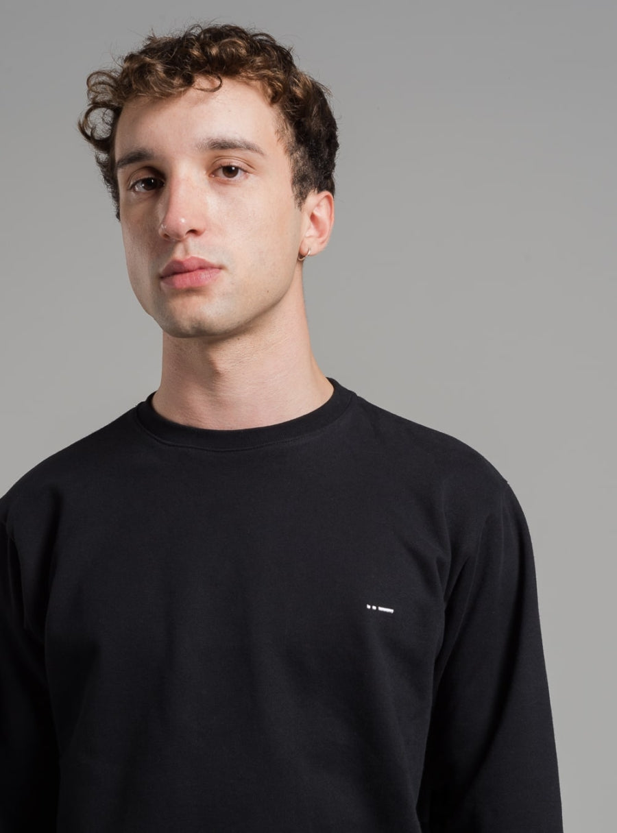 Essential sweatshirt