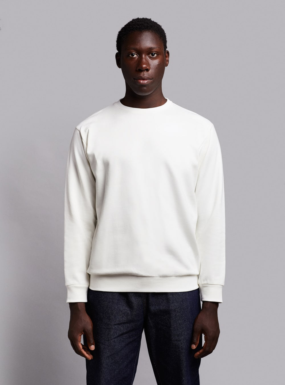 Essential sweatshirt