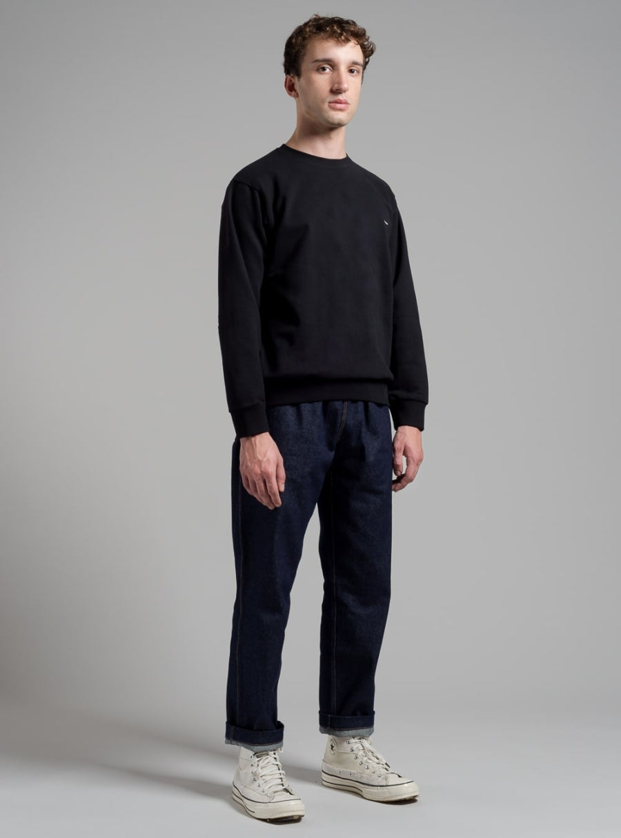 Essential sweatshirt