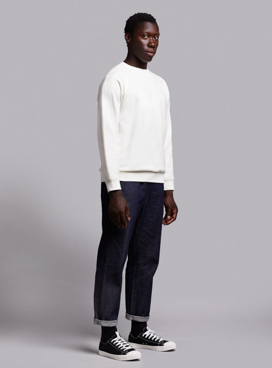 Essential sweatshirt